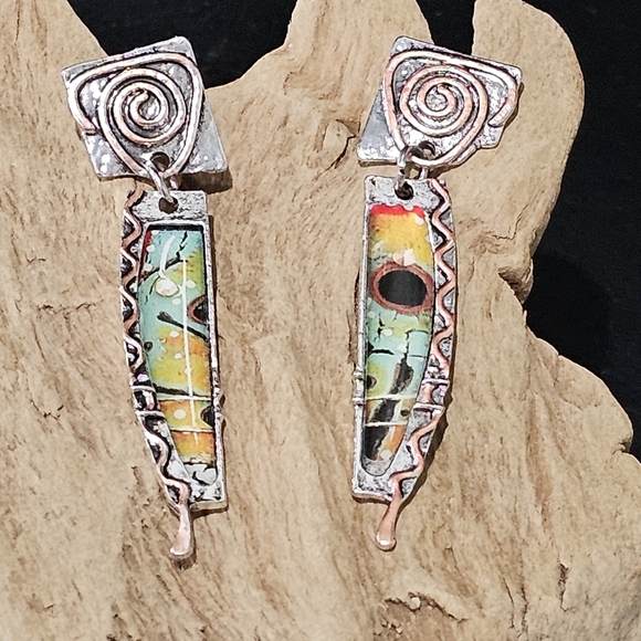 Art Earrings NEW Multi-Color Southwestern Style ✨️ Costume Jewelry - Picture 4 of 4